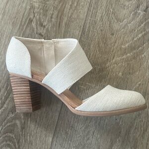 Toms Cream Textured Heeled Shoes